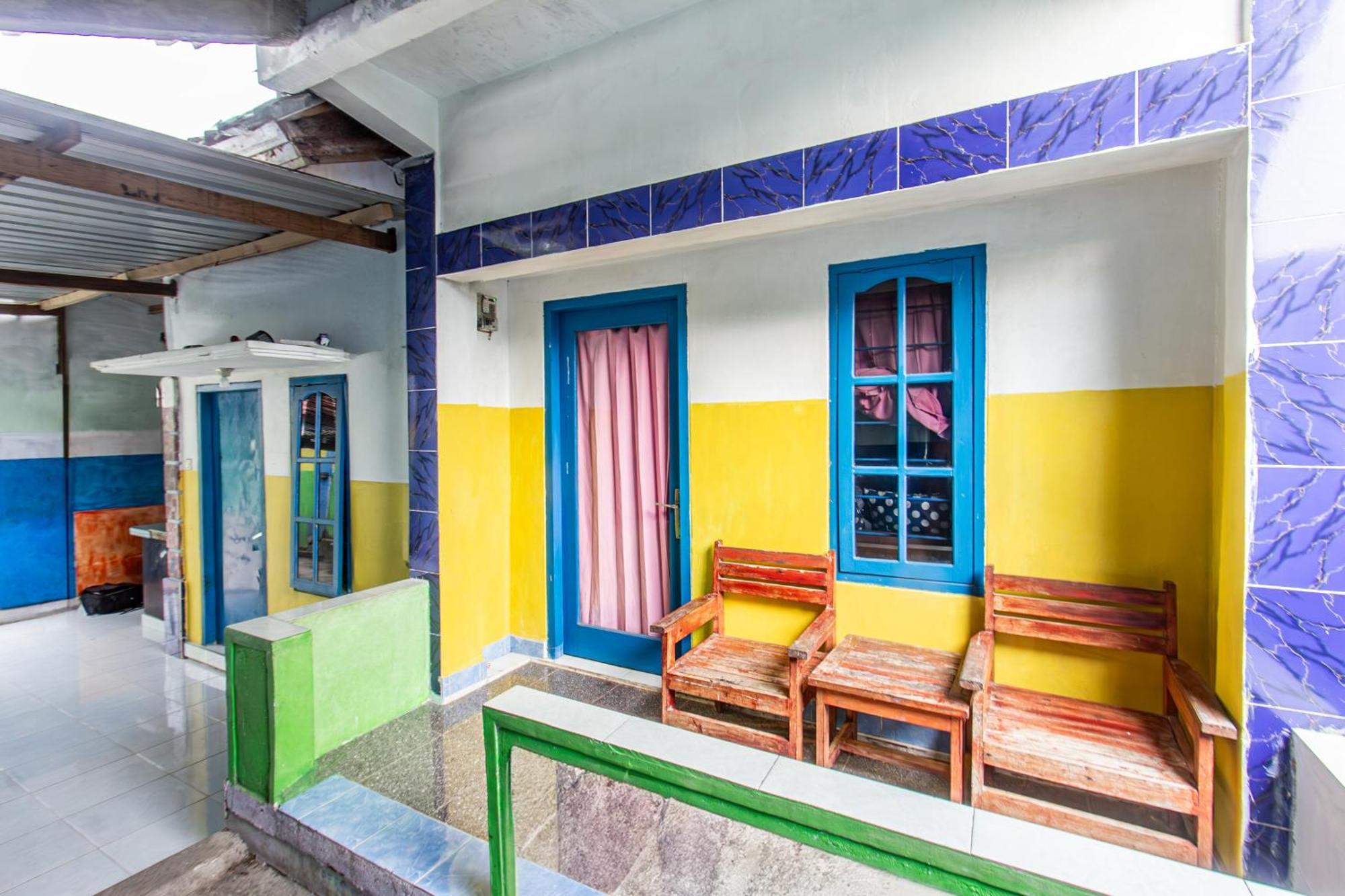 פראיה Oyo 93359 Kawi Homestay מראה חיצוני תמונה